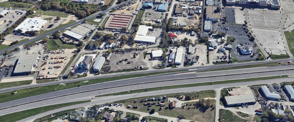 More Photos Of 15603 N Interstate 35, Pflugerville Warehouse For Lease