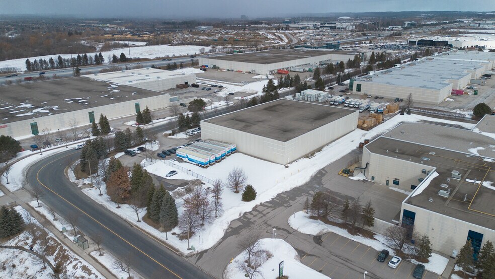 More Photos Of 176 Hillmount Rd, Markham Warehouse For Lease