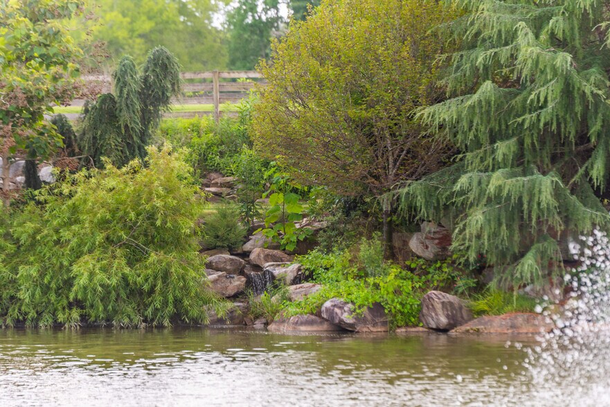 More Photos Of 565 Owens Gin Rd NE, Calhoun Lodge Meeting Hall For Sale