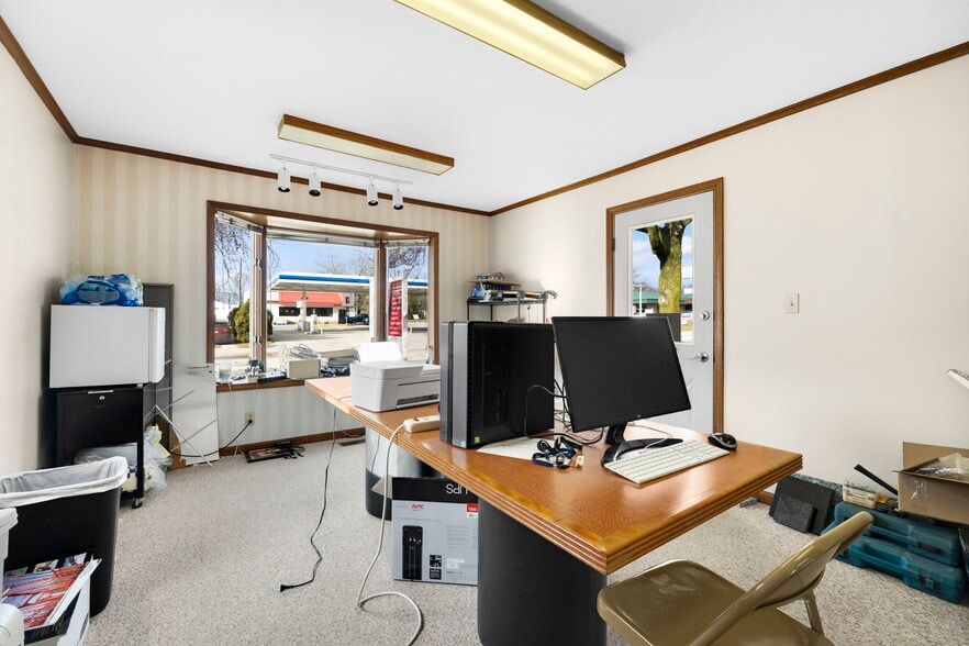 More Photos Of 207 W North St, Columbia City Office Residential For Sale