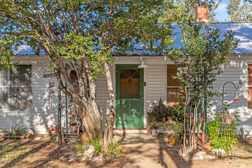 More Photos Of 711 Main Street, Johnson City Land For Sale