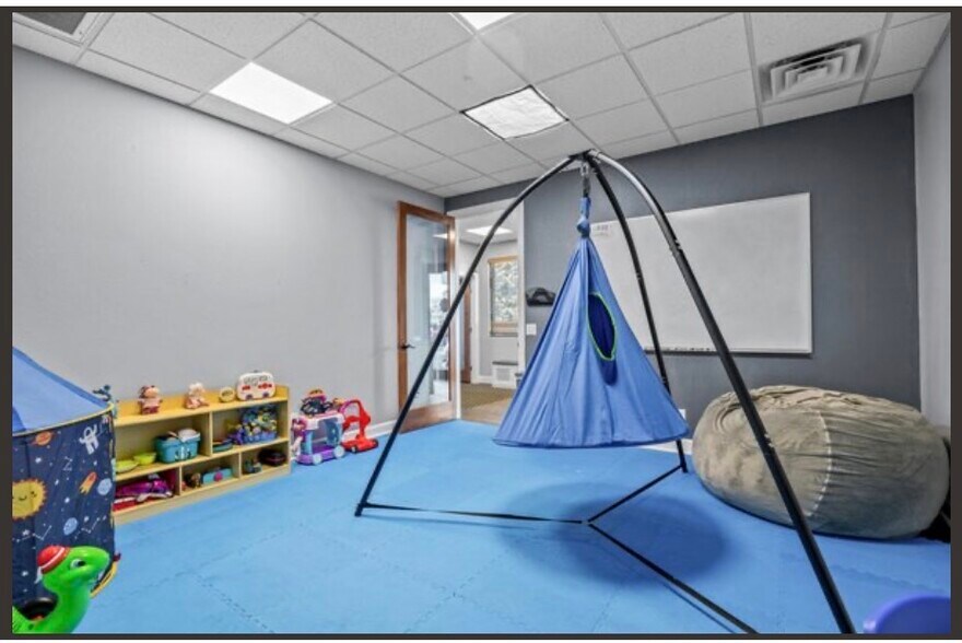 More Photos Of 2793 Skyline Ct, Grand Junction Office For Sale