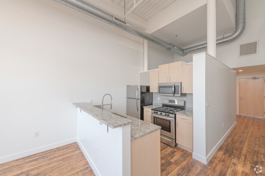 More Photos Of 166 Valley St, Providence Apartments For Sale