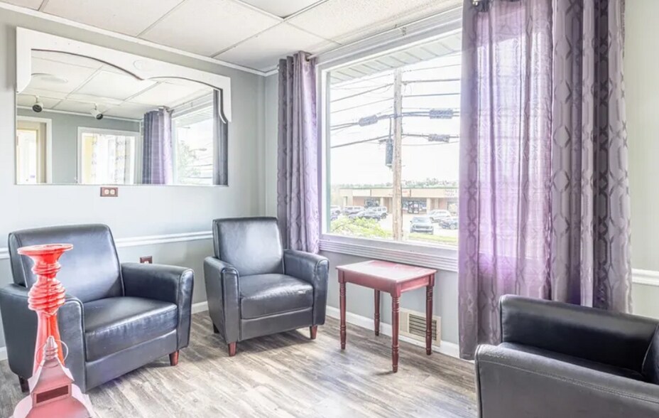 More Photos Of 161 Pittsburgh St, Uniontown Freestanding For Sale