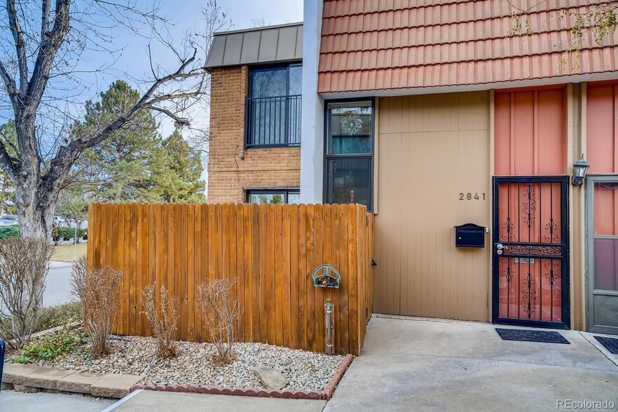 More Photos Of 2805-2901 S Locust St, Denver Apartments For Sale