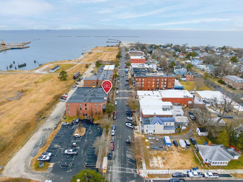 More Photos Of 300 Mason Ave, Cape Charles Apartments For Sale