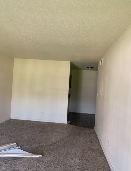 More Photos Of 1717 Crimson Cir, Memphis Apartments For Sale