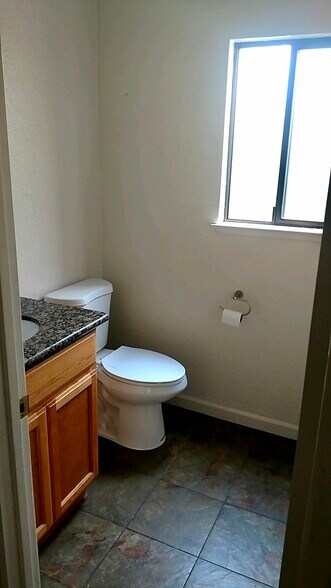 More Photos Of 2747 24th St, Sacramento Multifamily For Sale