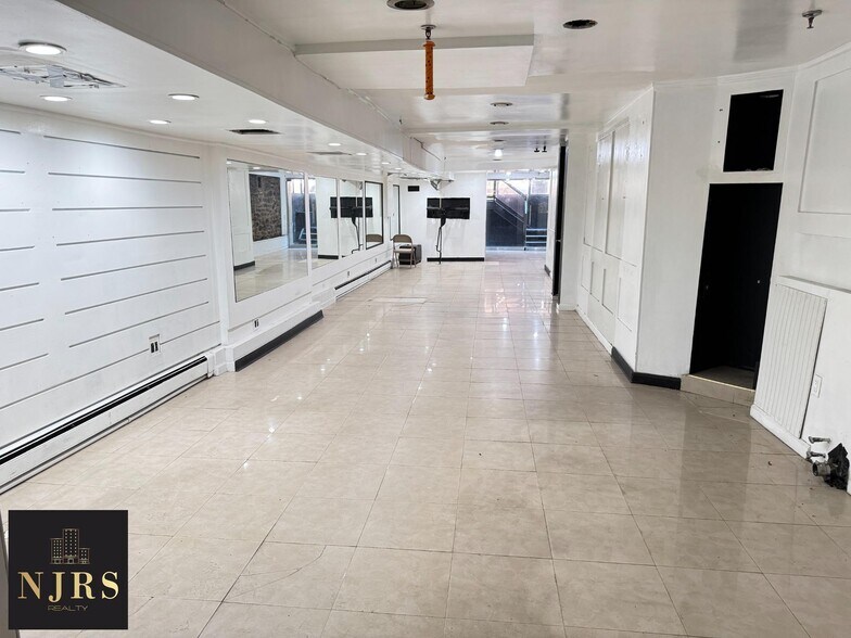 More Photos Of 448 E 79th St, New York Apartments For Lease