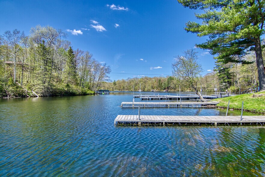 More Photos Of 1085 N County Highway F Unit 26, Birchwood Restaurant For Sale