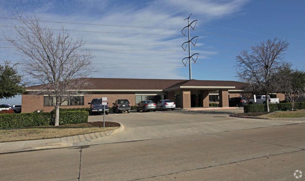 More Photos Of 4601 Hollow Tree Dr, Arlington Office For Lease