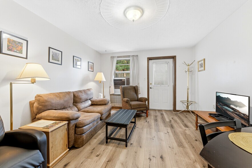 More Photos Of 320 Watts St, Morgantown Apartments For Sale