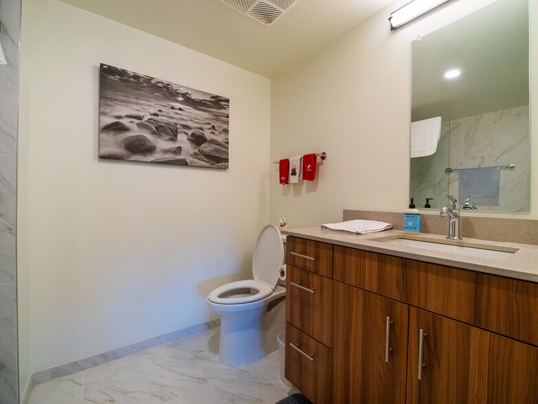 More Photos Of 100 Northampton St, Easton Apartments For Sale