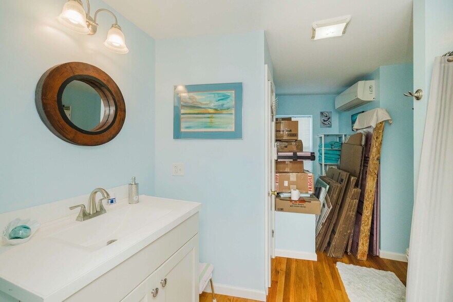 More Photos Of 1019 Main Rd, Tiverton Storefront For Sale