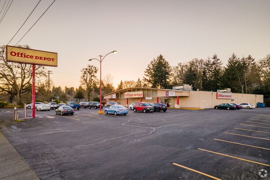 More Photos Of 2945 Liberty Rd S, Salem Freestanding For Lease