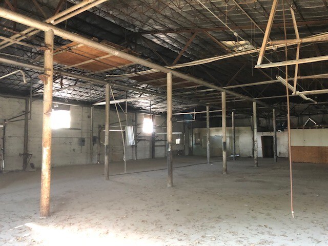 More Photos Of 601 Lone Star Blvd, San Antonio Warehouse For Lease