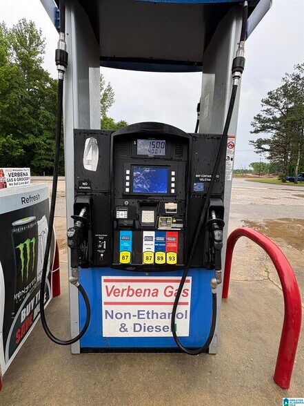 More Photos Of 11001 County Road 59, Verbena Service Station For Sale