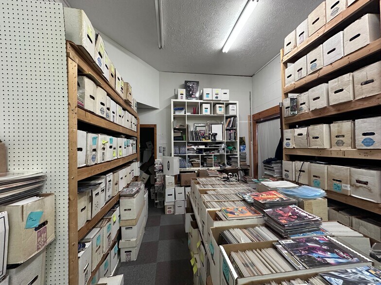 More Photos Of 966 W South Airport Rd, Traverse City Freestanding For Sale