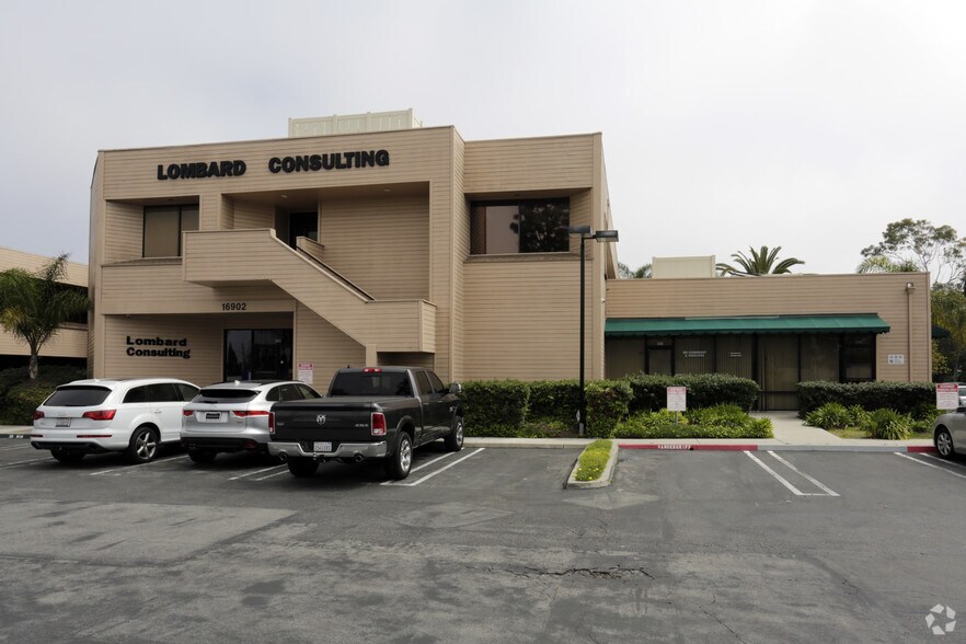 More Photos Of 16902 Bolsa Chica St, Huntington Beach Office For Lease