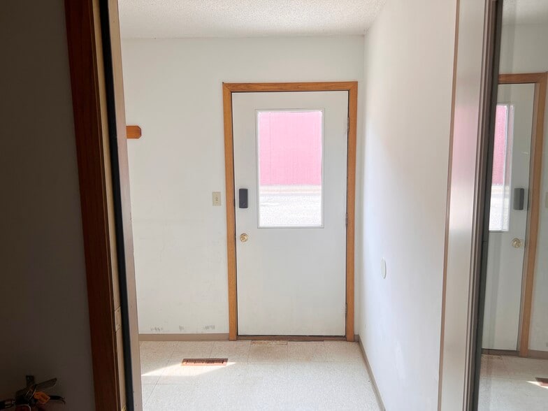 More Photos Of 516 NW 6th St, Brainerd Office For Sale