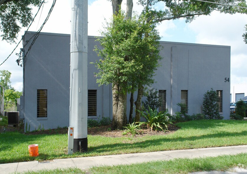 More Photos Of 54 W Illiana, Orlando Warehouse For Lease