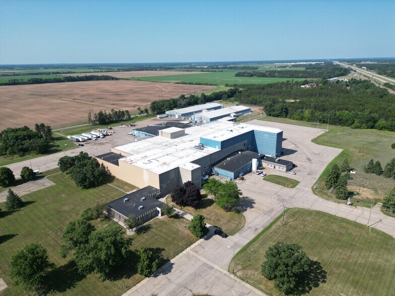 Primary Photo Of 4930 Hayes Ave, Plover Distribution For Lease