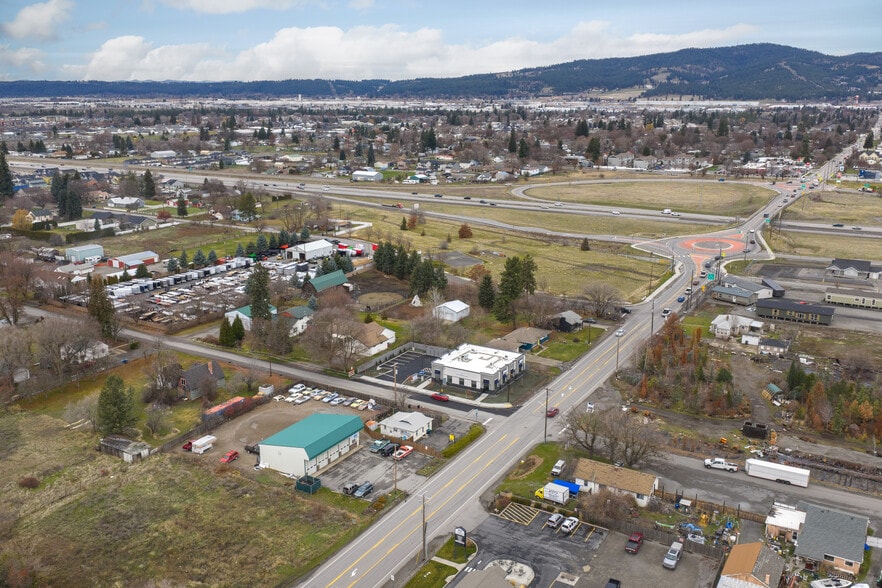 More Photos Of 525 N Barker Rd, Greenacres Auto Repair For Sale