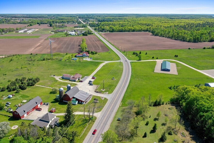 More Photos Of 6216 WI-42, Egg Harbor General Retail For Sale