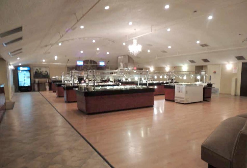 More Photos Of 6553 Ames Ave, Omaha Restaurant For Sale