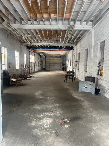 More Photos Of 1744 Indianapolis Blvd, Whiting Manufacturing For Sale