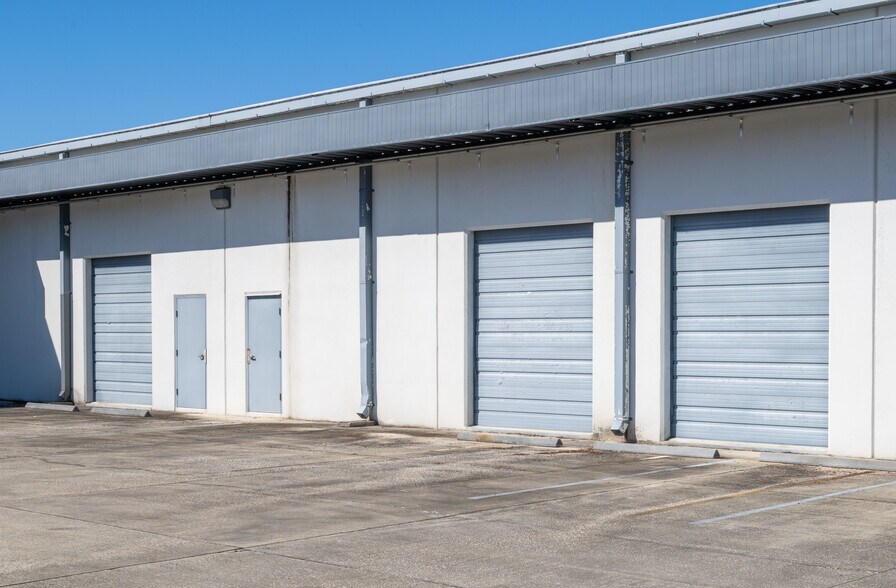 More Photos Of 9143 Philips Hwy, Jacksonville Unknown For Lease