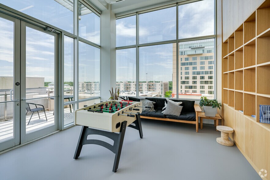 More Photos Of 800 Town & Country Blvd, Houston Coworking Space