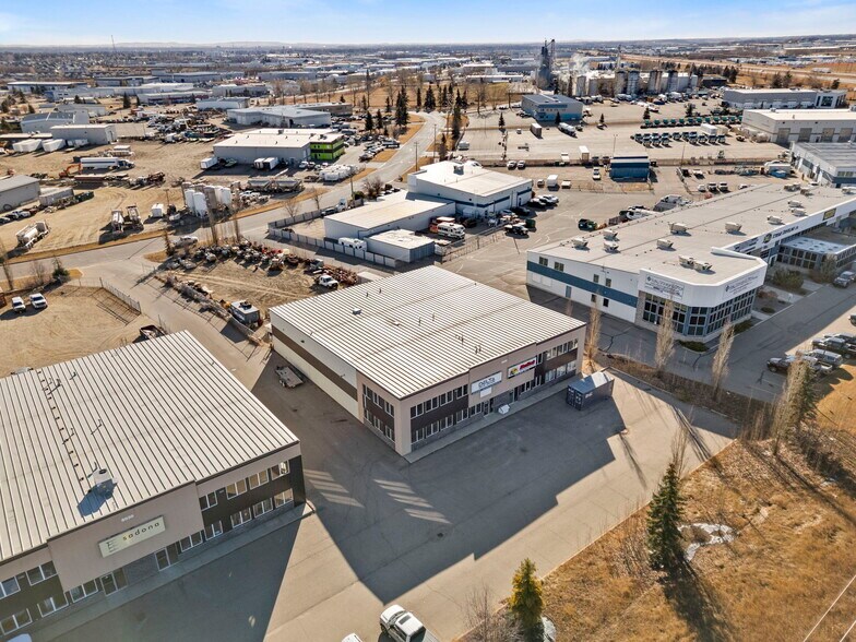 More Photos Of 8028 Edgar Industrial Cres, Red Deer Warehouse For Sale