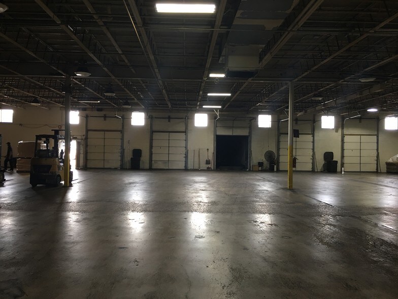 More Photos Of 1546 Stanley Ave, Dayton Warehouse For Sale