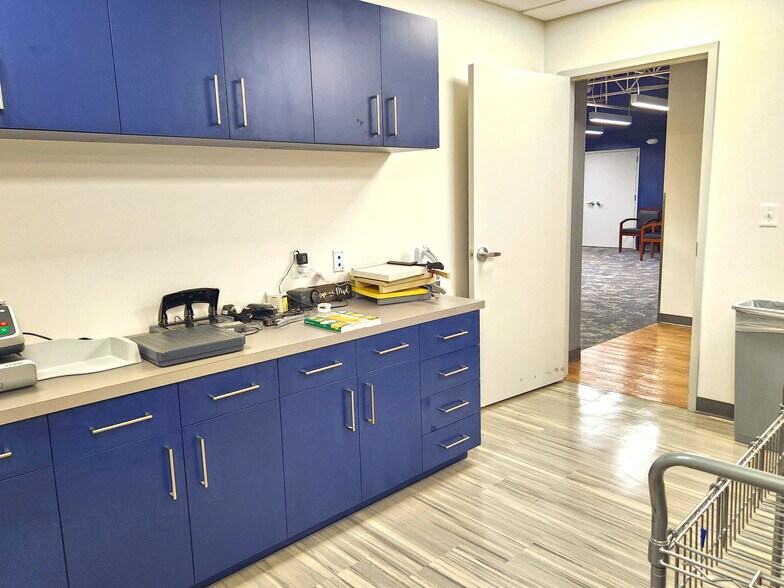 More Photos Of 14750 Sweitzer Ln, Laurel Medical For Sale