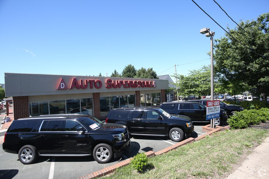 Primary Photo Of 1389 Richmond Rd, Charlottesville Auto Dealership For Lease
