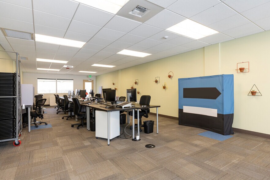 More Photos Of 4241 21st Ave W, Seattle Office For Sale