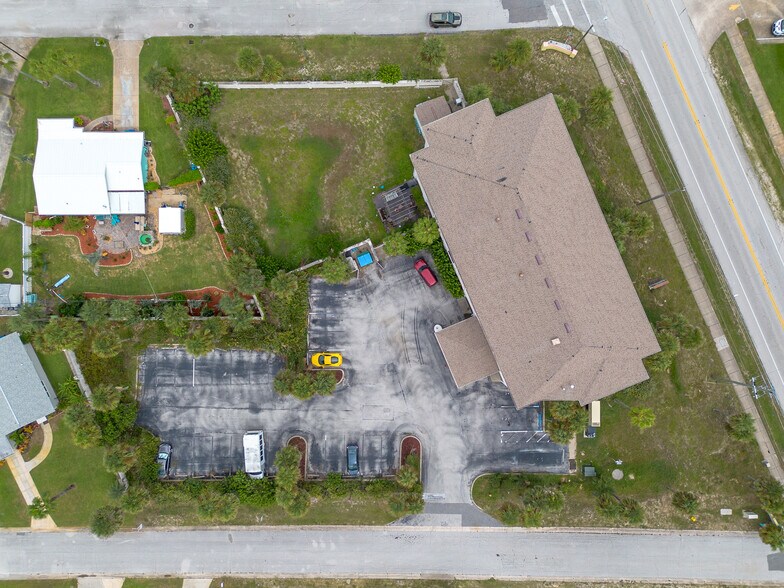 More Photos Of 1050 Ocean Shore Blvd, Ormond Beach Apartments For Sale