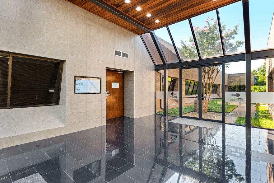 More Photos Of 1701-1801 Gateway Blvd, Richardson Office For Lease