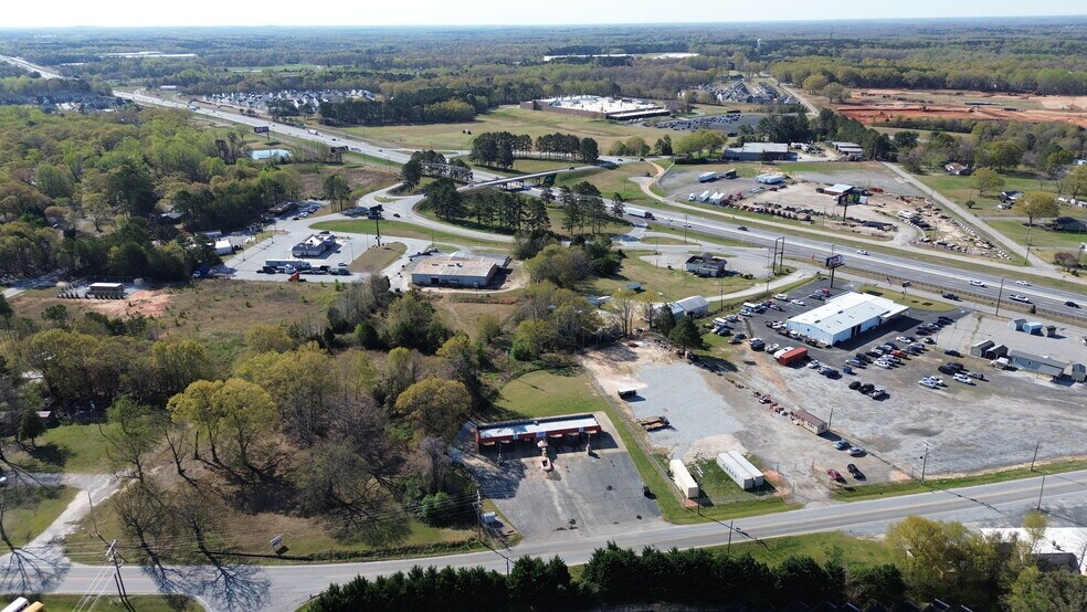 More Photos Of 201 Chevy Dr, Fountain Inn Light Distribution For Sale