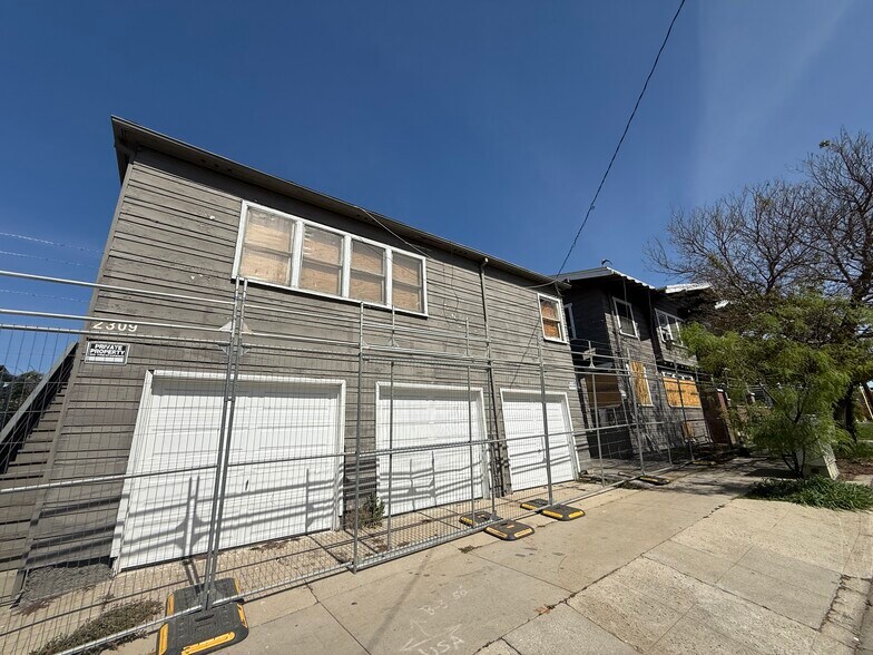 More Photos Of 801-807 Waterloo St, Los Angeles Land For Sale