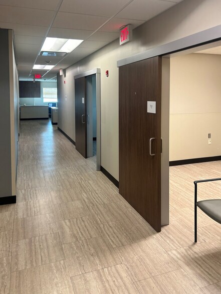 More Photos Of 2741 NE McBaine Dr, Lee's Summit Medical For Lease