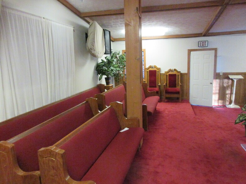 More Photos Of 2639 Morris St, Atlanta Religious Facility For Sale