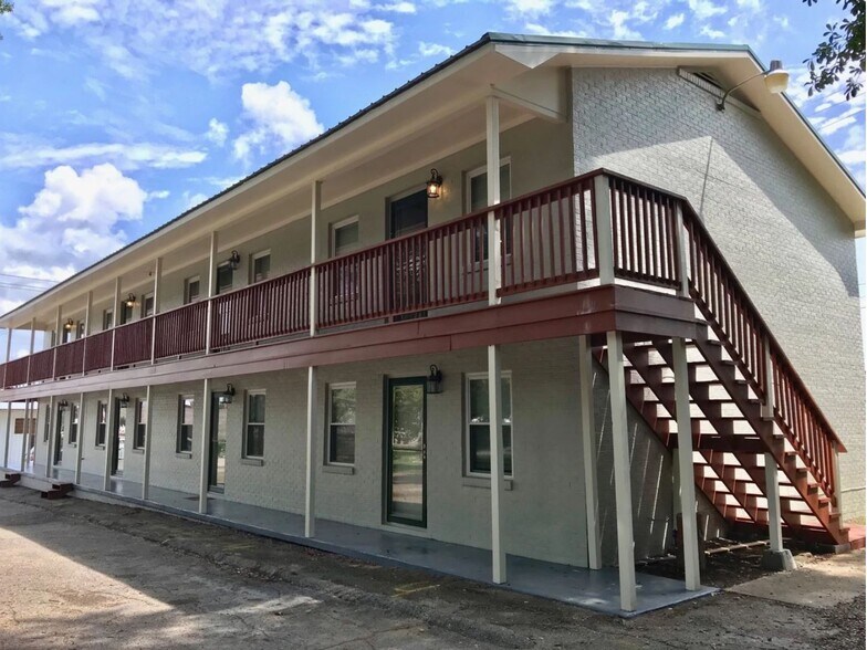 More Photos Of 1120 Stewart St, Oxford Apartments For Sale