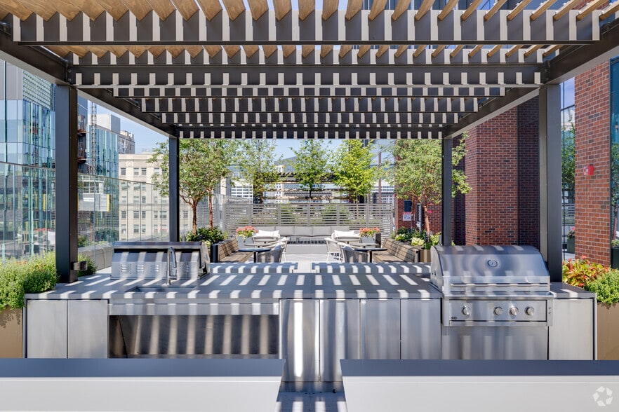 More Photos Of 3025 John F Kennedy Blvd, Philadelphia Office For Lease