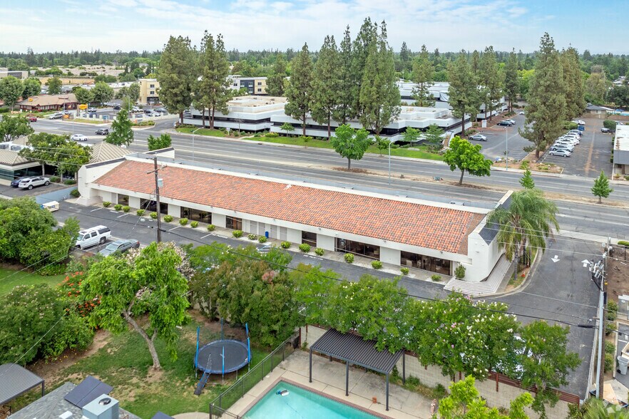 More Photos Of 1665 W Shaw Ave, Fresno Medical For Sale