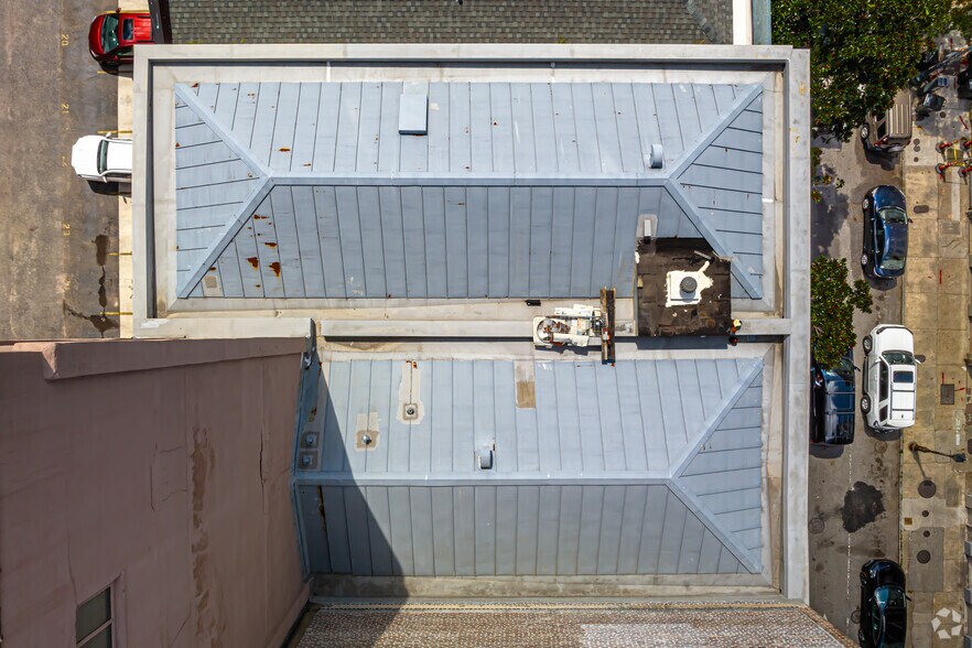 More Photos Of 431-433 Gravier St, New Orleans Apartments For Sale