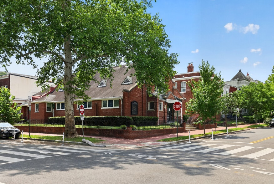 More Photos Of 653 11th St NE, Washington Religious Facility For Sale