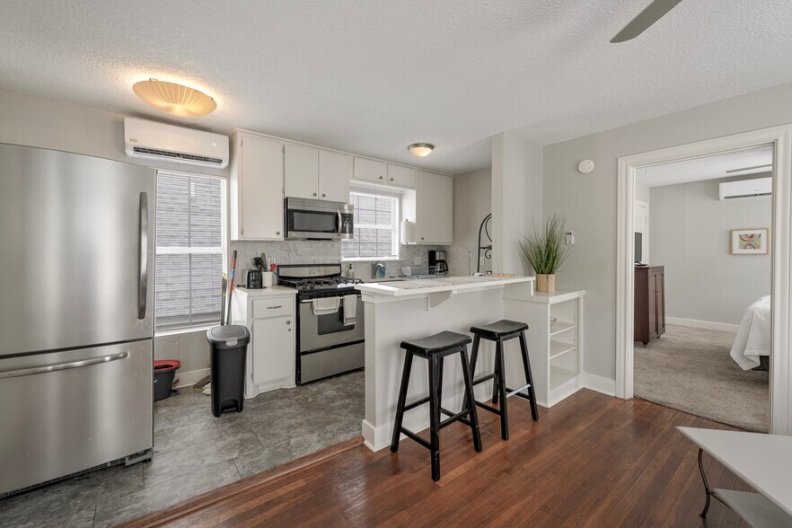 More Photos Of 3312 Crawford St, Houston Apartments For Sale