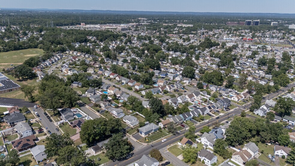 More Photos Of 373 Ford Ave, Fords Medical For Sale